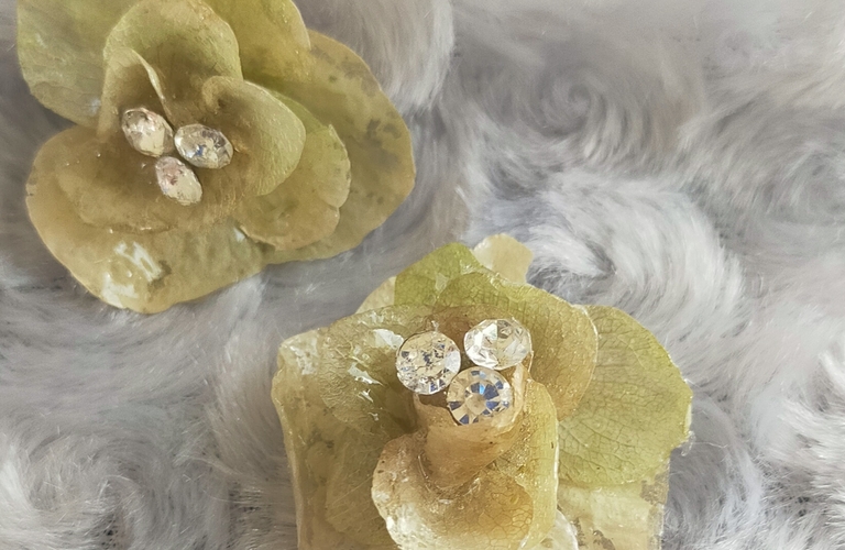 本物の花で作るアクセサリーを横浜のハンドメイド教室で　それをかなえるGooCoron